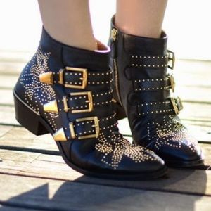 Jefrey Campbell black boots with stud like new